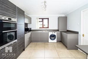 Photo 16- click for photo gallery